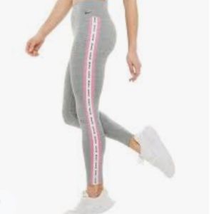 Womens Nike work out knee length capris